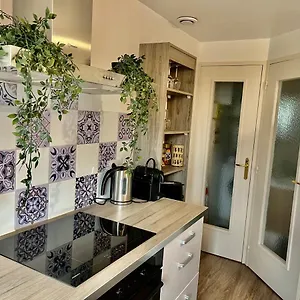  Apartment Le Petit , Jolie Maisonnette Terrasse Netflix Parking Prive Jeux De Societe Frankreich